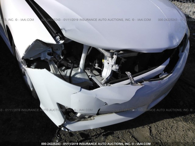 4T1BF1FK1DU648141 - 2013 TOYOTA CAMRY L/SE/LE/XLE 白色 照片 6