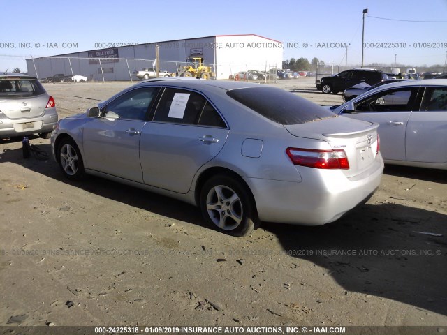 4T1BE46KX7U509442 - 2007 TOYOTA CAMRY NEW GENERATION CE/LE/XLE/SE SILVER photo 3