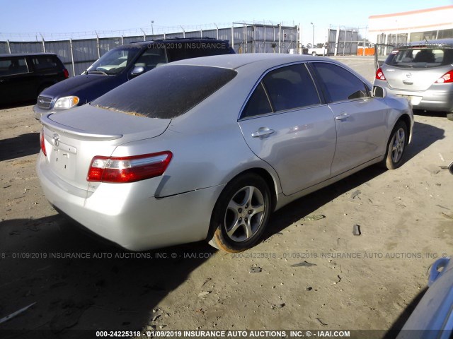 4T1BE46KX7U509442 - 2007 TOYOTA CAMRY NEW GENERATION CE/LE/XLE/SE SILVER photo 4