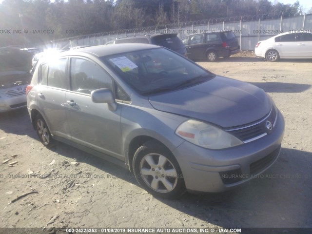 3N1BC13E68L406217 - 2008 NISSAN VERSA S/SL SILVER photo 1