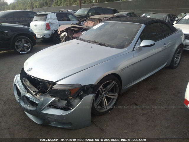 WBSEK935X7CS32120 - 2007 BMW M6 SILVER photo 2