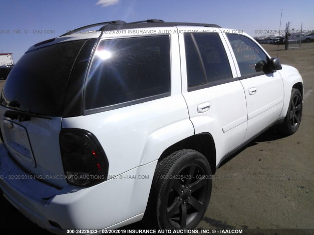 1GNDT33S792132723 - 2009 CHEVROLET TRAILBLAZER  WHITE photo 4