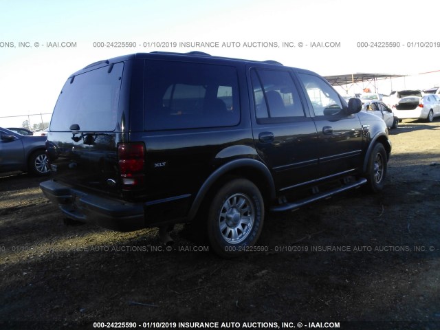 1FMRU15W82LA56697 - 2002 FORD EXPEDITION XLT BLACK photo 4