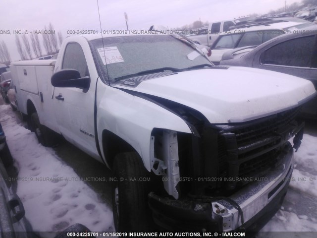 1GCHC24687E525020 - 2007 CHEVROLET SILVERADO C2500 HEAVY DUTY WHITE photo 1