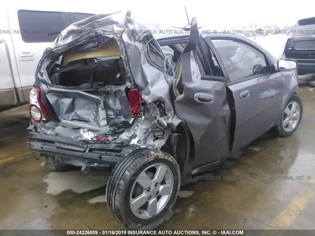 KL2TD66E59B663818 - 2009 PONTIAC G3 GRAY photo 4