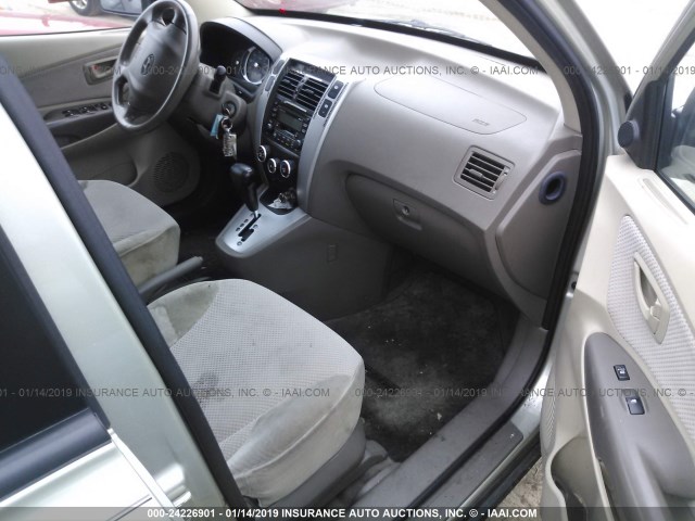 KM8JN12D58U831635 - 2008 HYUNDAI TUCSON SE/LIMITED SILVER photo 5