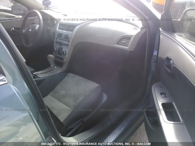 1G1ZG57B29F164277 - 2009 CHEVROLET MALIBU LS BLUE photo 5