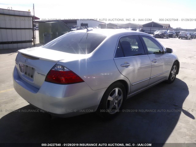 JHMCN364X6C000426 - 2006 HONDA ACCORD HYBRID SILVER photo 4