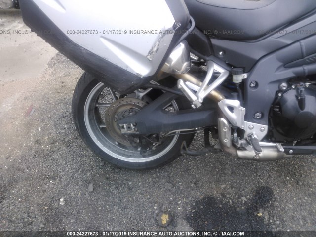 SMT701PD0BT467953 - 2011 TRIUMPH MOTORCYCLE TIGER 1050 SE BLACK photo 6