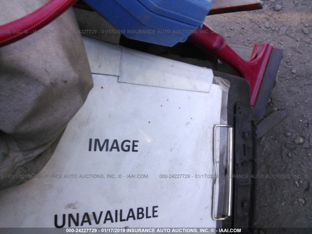 5TDJKRFH7GS503001 - 2016 TOYOTA HIGHLANDER XLE თეთრი ფოტო 10