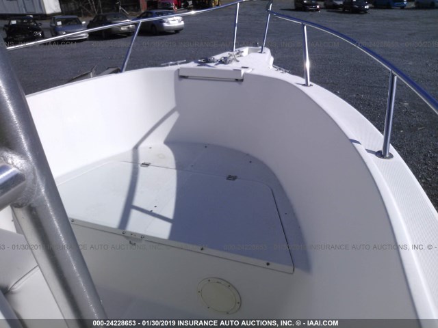 FGBRA123A303 - 2003 ROBALO ROBALO  WHITE photo 5