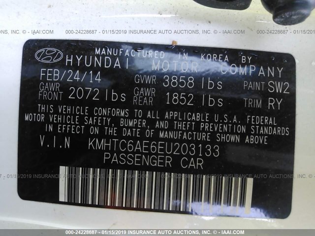 KMHTC6AE6EU203133 - 2014 HYUNDAI VELOSTER TURBO WHITE photo 9