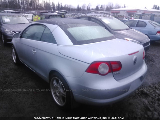 WVWDB71F48V038613 - 2008 VOLKSWAGEN EOS VR6 SILVER photo 3