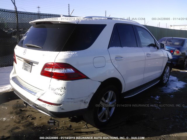 4JGDA5HB0EA437530 - 2014 MERCEDES-BENZ ML 350 4MATIC WHITE photo 4