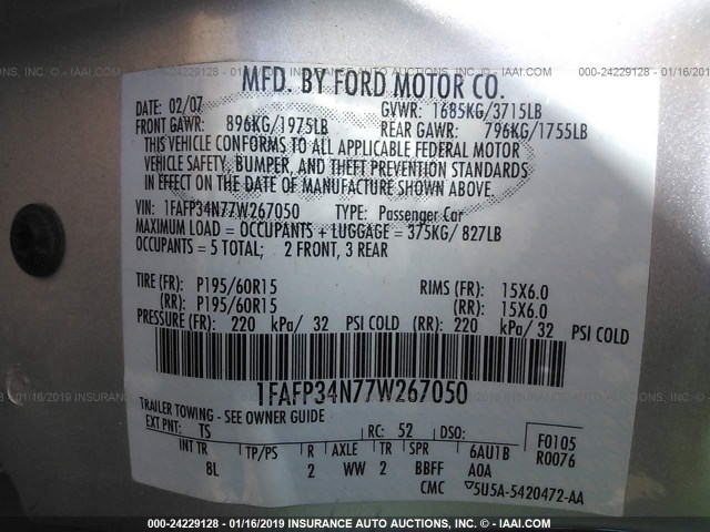 1FAFP34N77W267050 - 2007 FORD FOCUS ZX4/S/SE/SES SILVER photo 9