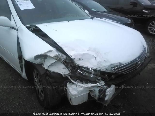 4T1BE32K95U615569 - 2005 TOYOTA CAMRY LE/XLE/SE WHITE photo 6