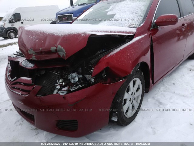 4T4BF3EK2BR127199 - 2011 TOYOTA CAMRY SE/LE/XLE 红色 照片 6