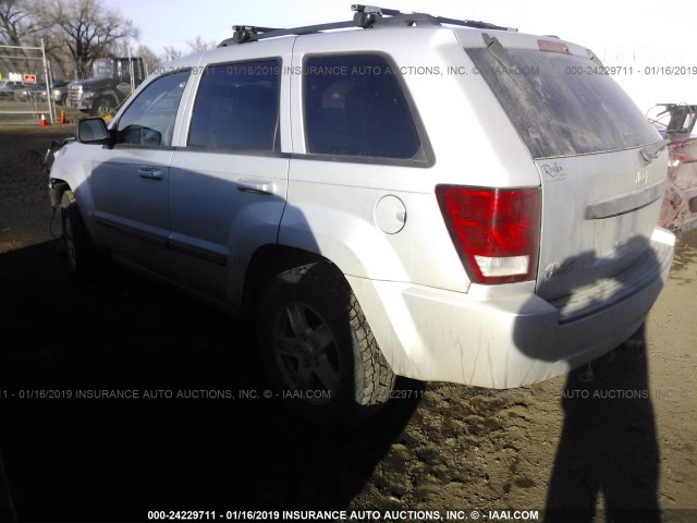 1J8GR48K77C693751 - 2007 JEEP GRAND CHEROKEE LAREDO/COLUMBIA/FREEDOM 银色 照片 3