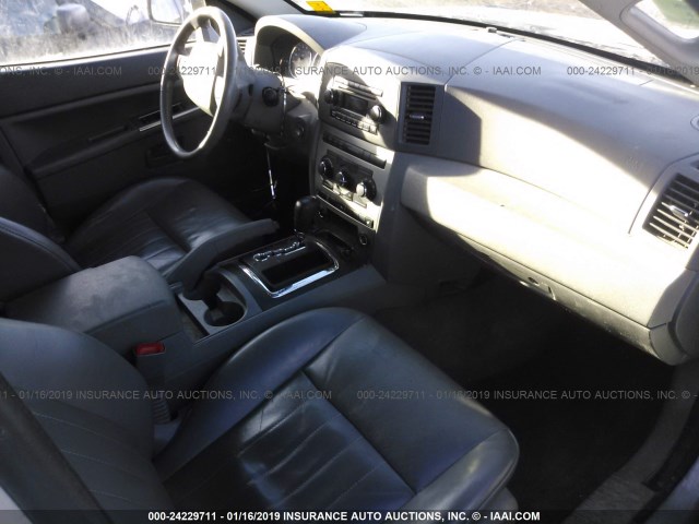 1J8GR48K77C693751 - 2007 JEEP GRAND CHEROKEE LAREDO/COLUMBIA/FREEDOM 银色 照片 5