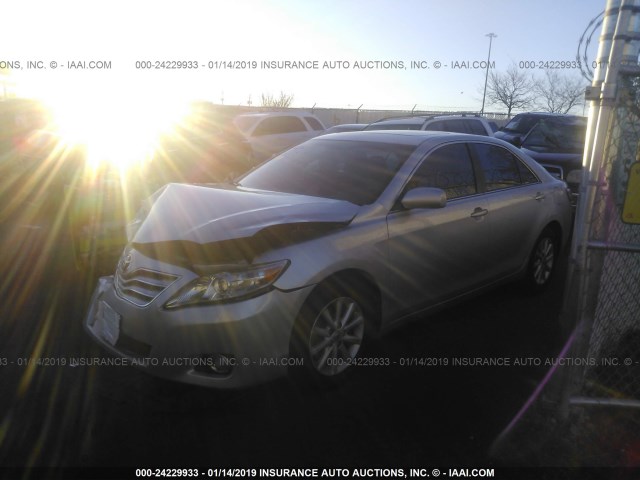 4T4BF3EK9BR170406 - 2011 TOYOTA CAMRY SE/LE/XLE 银色 照片 2