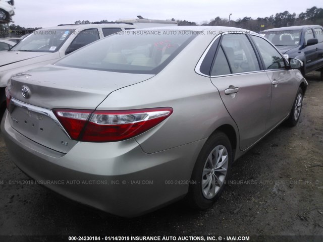 4T1BF1FK3HU294516 - 2017 TOYOTA CAMRY LE/XLE/SE/XSE TAN photo 4