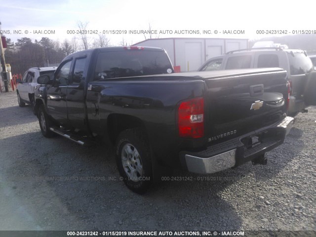 2GCEC19C771691008 - 2007 CHEVROLET SILVERADO C1500 BLACK photo 3