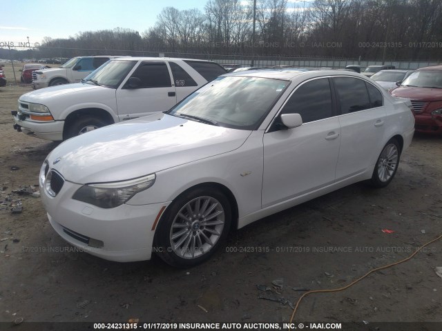 WBANW13598CZ77727 - 2008 BMW 535 I WHITE photo 2