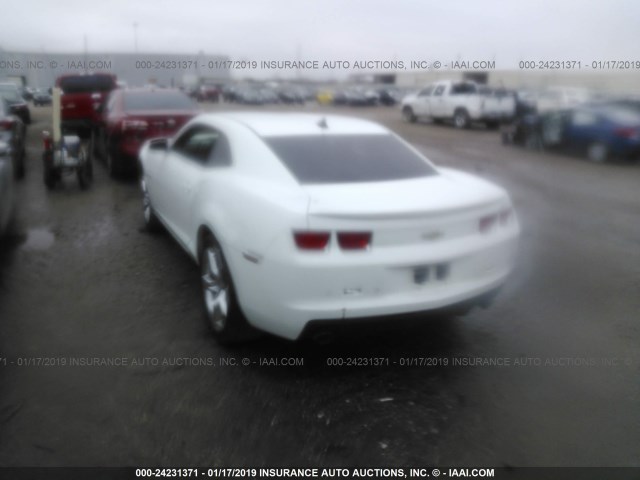 2G1FT1EW1A9194879 - 2010 CHEVROLET CAMARO SS WHITE photo 3