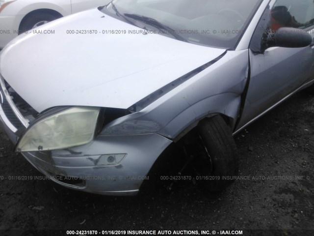 1FAFP31N77W187137 - 2007 FORD FOCUS ZX3/S/SE/SES SILVER photo 6