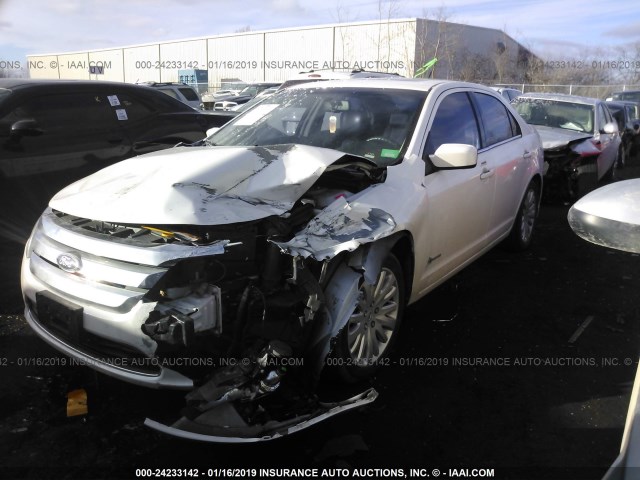 3FADP0L32AR308426 - 2010 FORD FUSION HYBRID WHITE photo 2