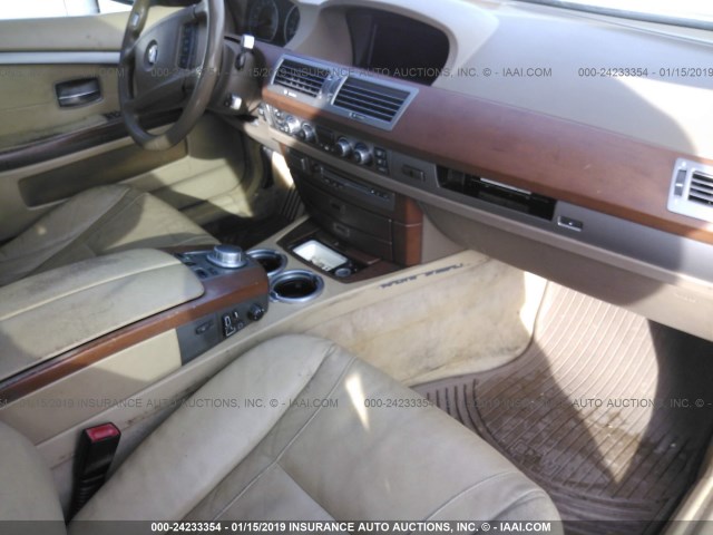 WBAHL83596DT06192 - 2006 BMW 750 I GRAY photo 5