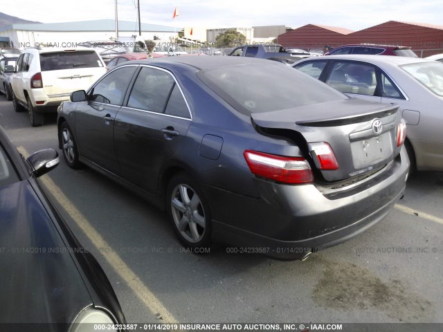 4T1BK46K17U557758 - 2007 TOYOTA CAMRY NEW GENERAT LE/XLE/SE GRAY photo 3