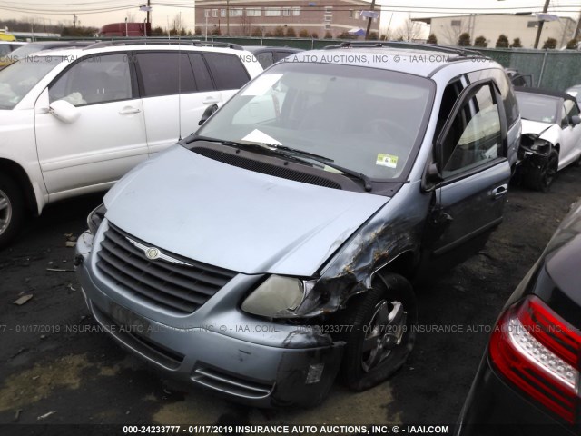 1A4GP45RX6B608303 - 2006 CHRYSLER TOWN & COUNTRY  BLUE photo 2