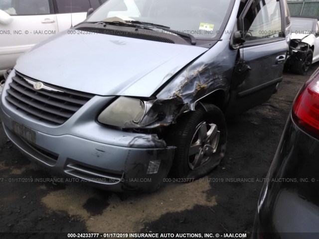 1A4GP45RX6B608303 - 2006 CHRYSLER TOWN & COUNTRY  BLUE photo 6