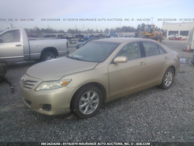4T1BF3EK6BU652440 - 2011 TOYOTA CAMRY SE/LE/XLE 金色 照片 2