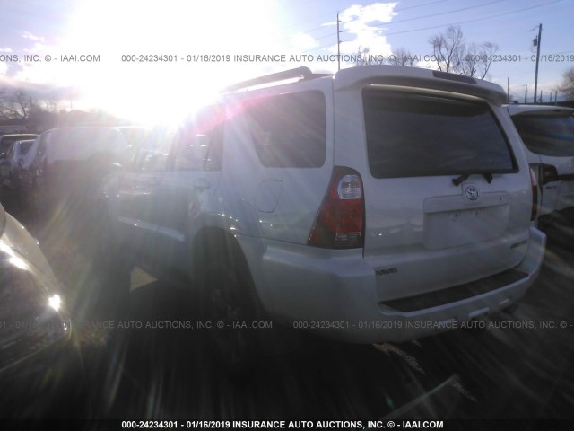 JTEBU14R58K032868 - 2008 TOYOTA 4RUNNER SR5/SPORT WHITE photo 3