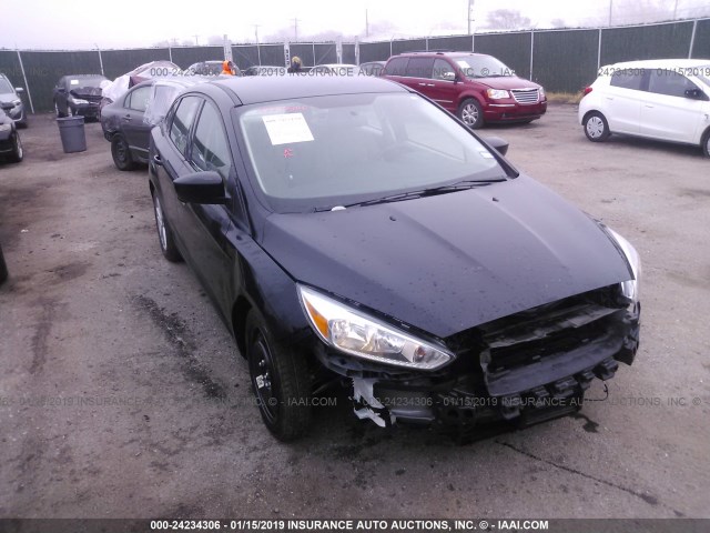 1FADP3F24JL272418 - 2018 FORD FOCUS BLACK photo 1