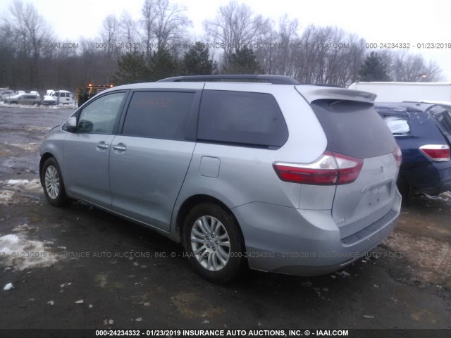 5TDYK3DC5FS576417 - 2015 TOYOTA SIENNA XLE/LIMITED GRAY photo 3