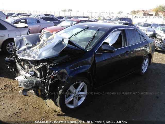 4T1BF1FK7EU343714 - 2014 TOYOTA CAMRY L/SE/LE/XLE 黑色 照片 2