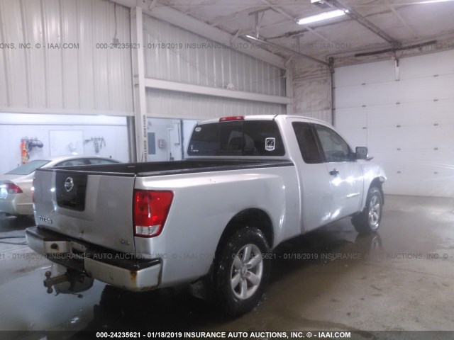 1N6AA0CJ4AN320350 - 2010 NISSAN TITAN XE/SE/LE/PRO-4X SILVER photo 4