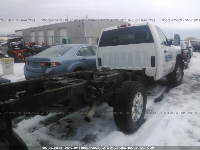 1GC0K0CG0CZ184830 - 2012 CHEVROLET SILVERADO K3500 LT WHITE photo 4