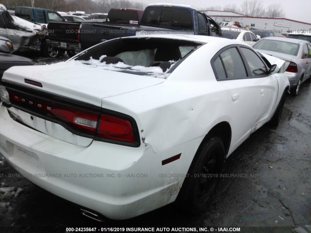 2C3CDXAT3CH205285 - 2012 DODGE CHARGER POLICE WHITE photo 4
