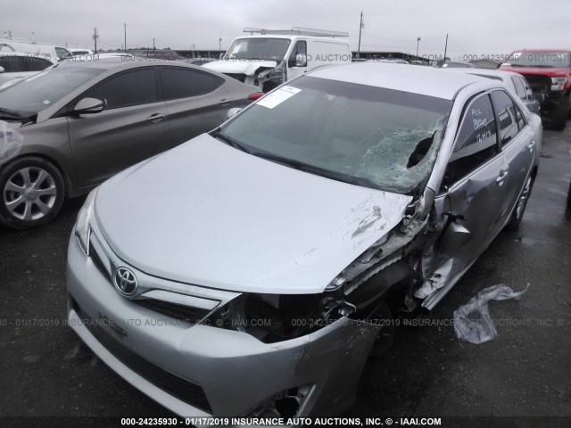 4T1BF1FK6EU307738 - 2014 TOYOTA CAMRY L/SE/LE/XLE 银色 照片 2