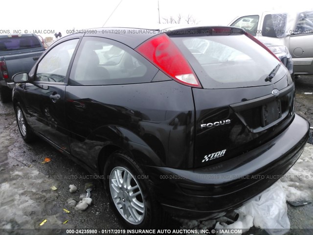 1FAFP31N77W208567 - 2007 FORD FOCUS ZX3/S/SE/SES BLACK photo 3