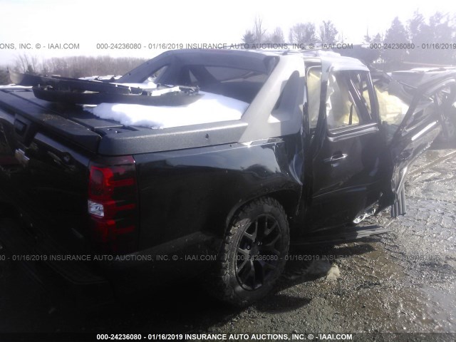 3GNTKEE3XBG285514 - 2011 CHEVROLET AVALANCHE LS BLACK photo 4