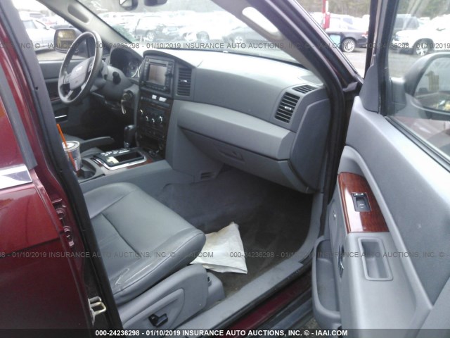 1J8HR58257C589883 - 2007 JEEP GRAND CHEROKEE LIMITED MAROON photo 5