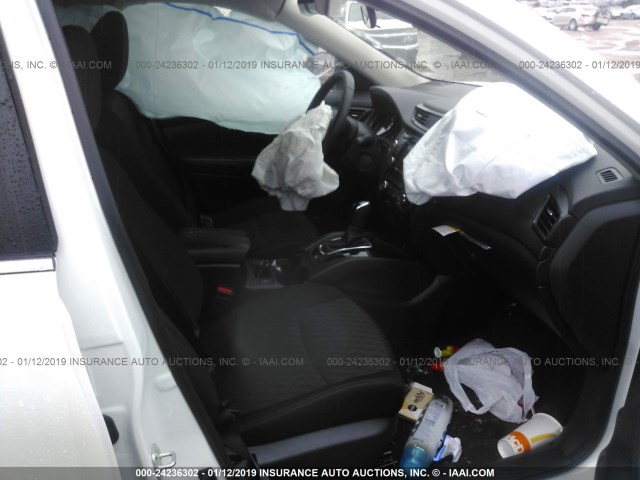 5N1AT2MT9KC705257 - 2019 NISSAN ROGUE WHITE photo 5