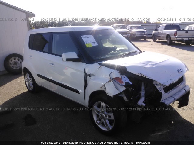 KNDJT2A2XB7288918 - 2011 KIA SOUL +/!/SPORT WHITE photo 1