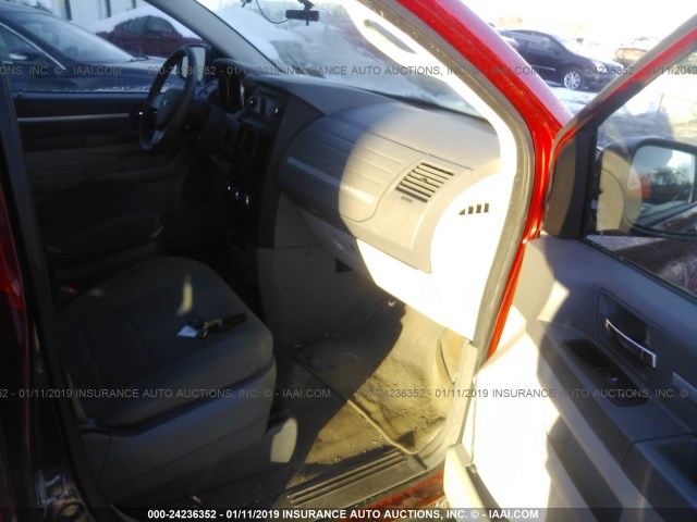 2D8HN44E49R664730 - 2009 DODGE GRAND CARAVAN SE RED photo 5