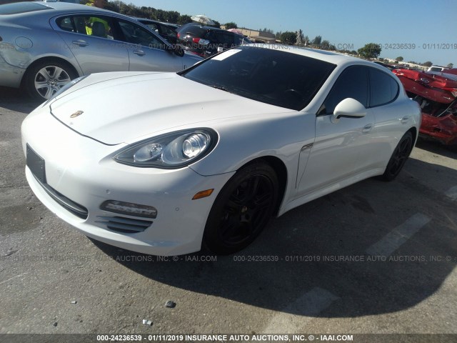 WP0AA2A72BL012001 - 2011 PORSCHE PANAMERA 2/4 WHITE photo 2